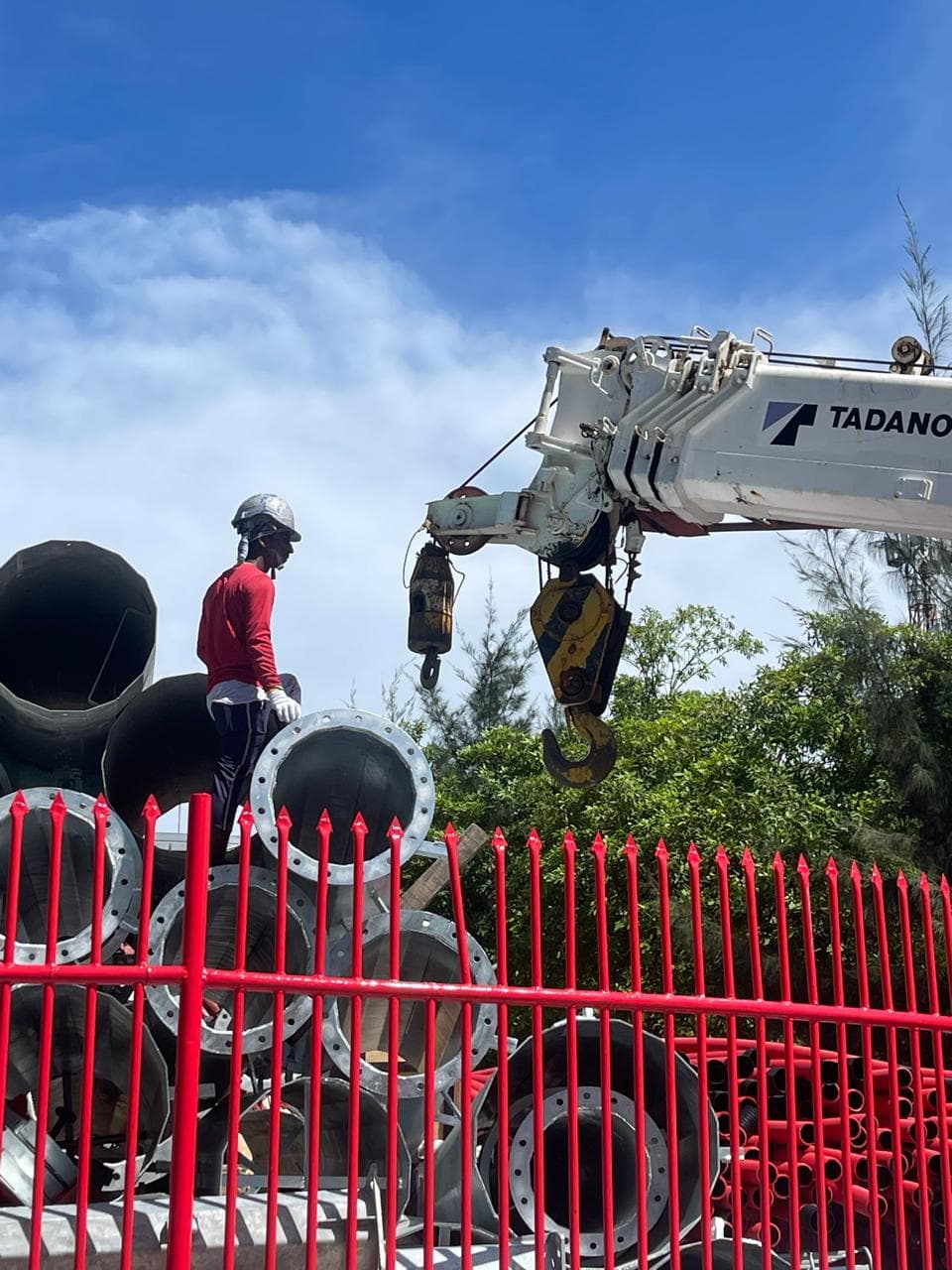 Construction of Monopole Foundation 24m — Dhiraagu